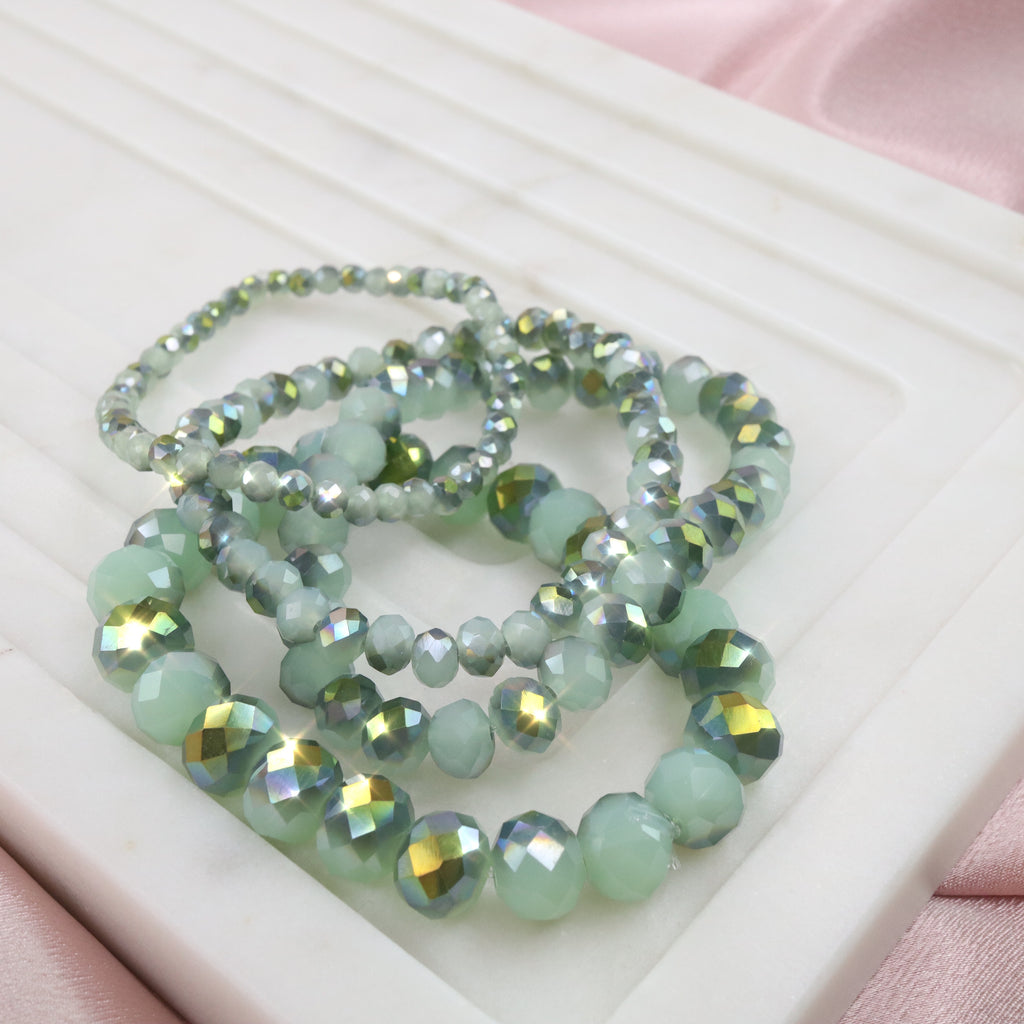 GLASS DOLL BRACELET SET