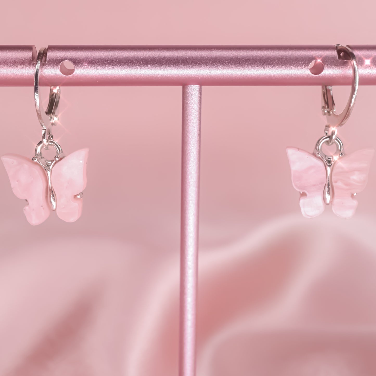 METAMORPHOSIS CHARM HOOPS