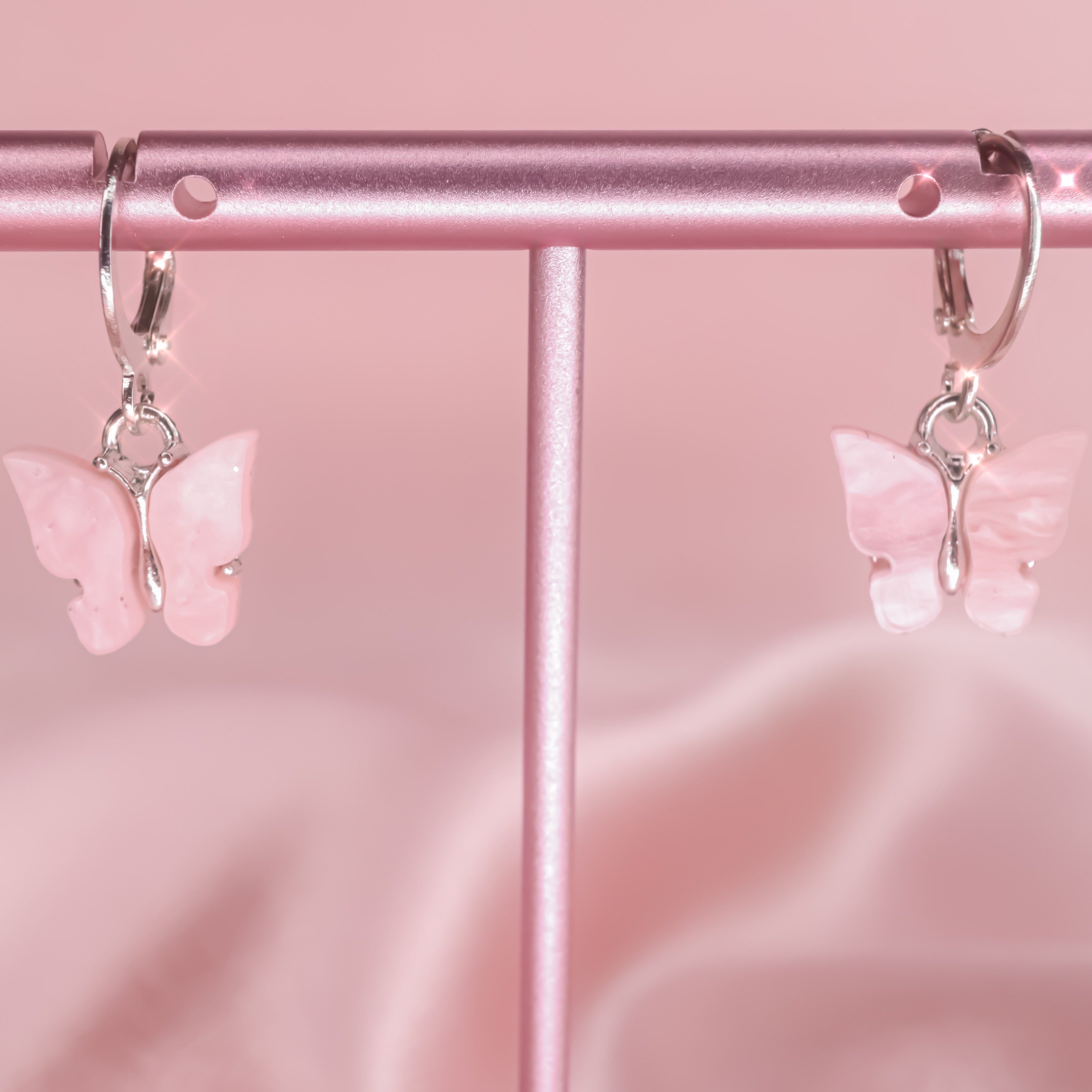 METAMORPHOSIS CHARM HOOPS